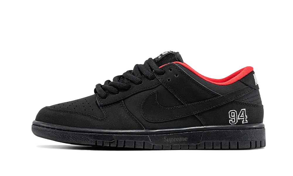 SB Dunk Low Supreme Black