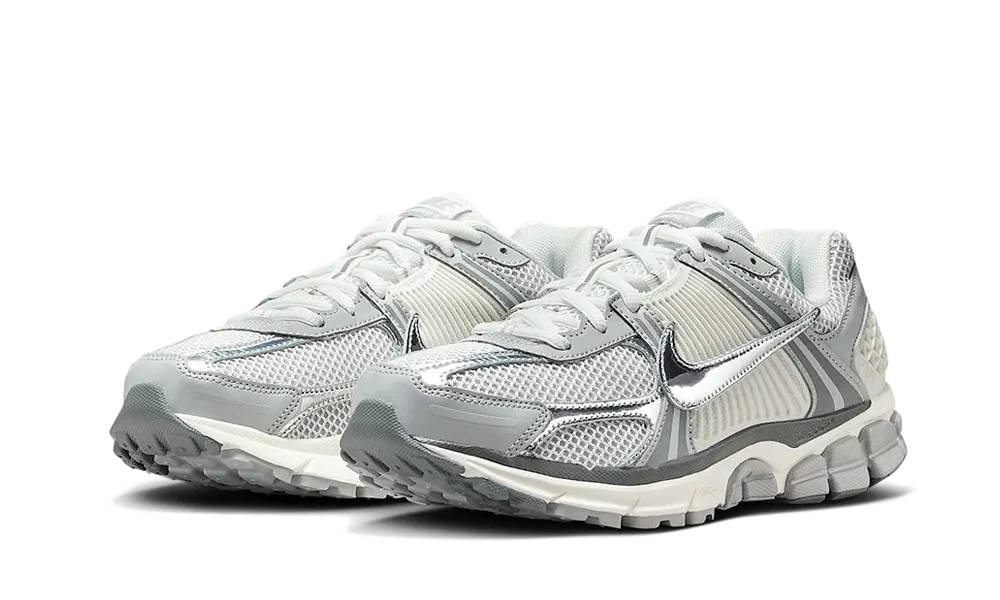 Zoom Vomero 5 Metallic Silver