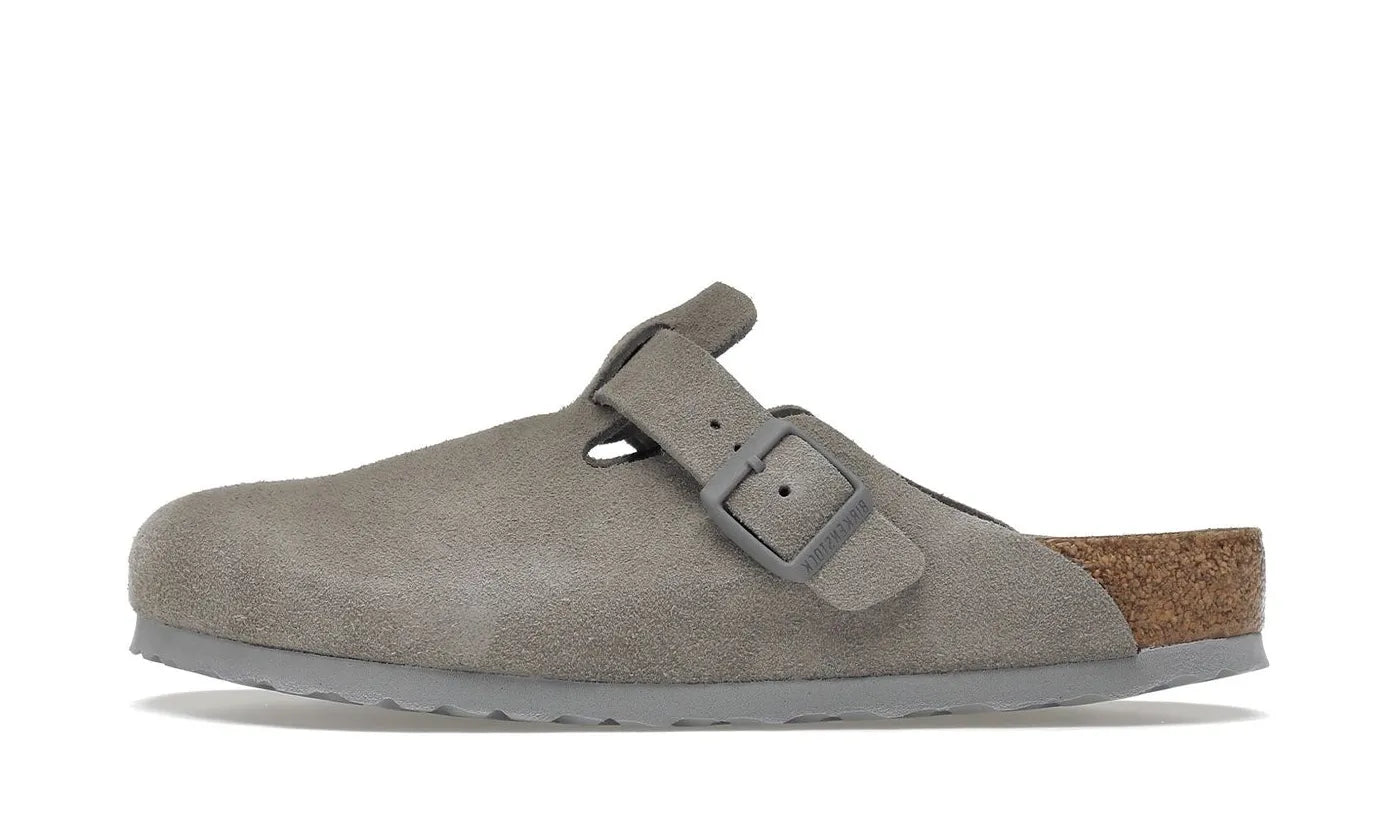 Boston Soft Footbed Suede Stone Coin - 1020549/1020526