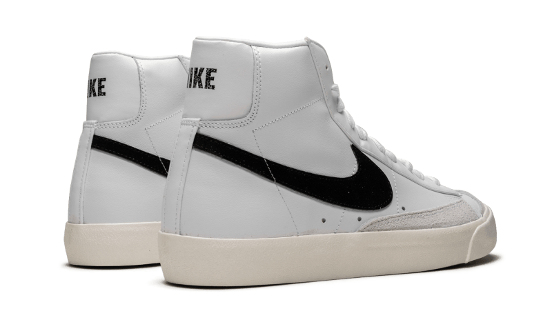 Blazer Mid &