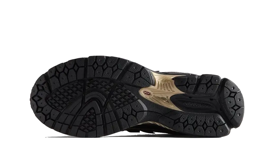 1906R Kith Black