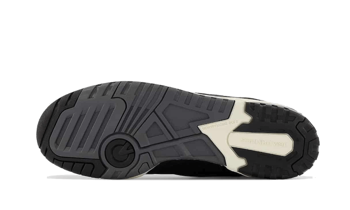 550 Black Cream White