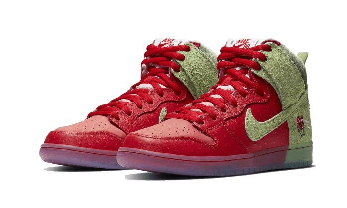 SB Dunk High Pro QS Strawberry Cough