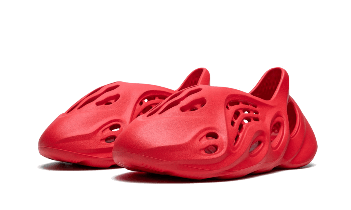 Yeezy Foam RNNR Vermillion
