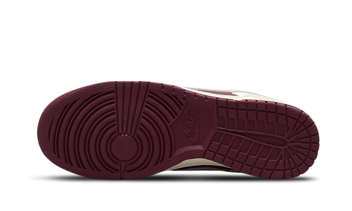 Nike Dunk Low Retro PRM Valentine&