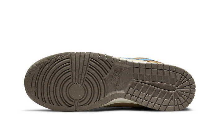 Dunk Low-Größe? Dunkles Treibholz