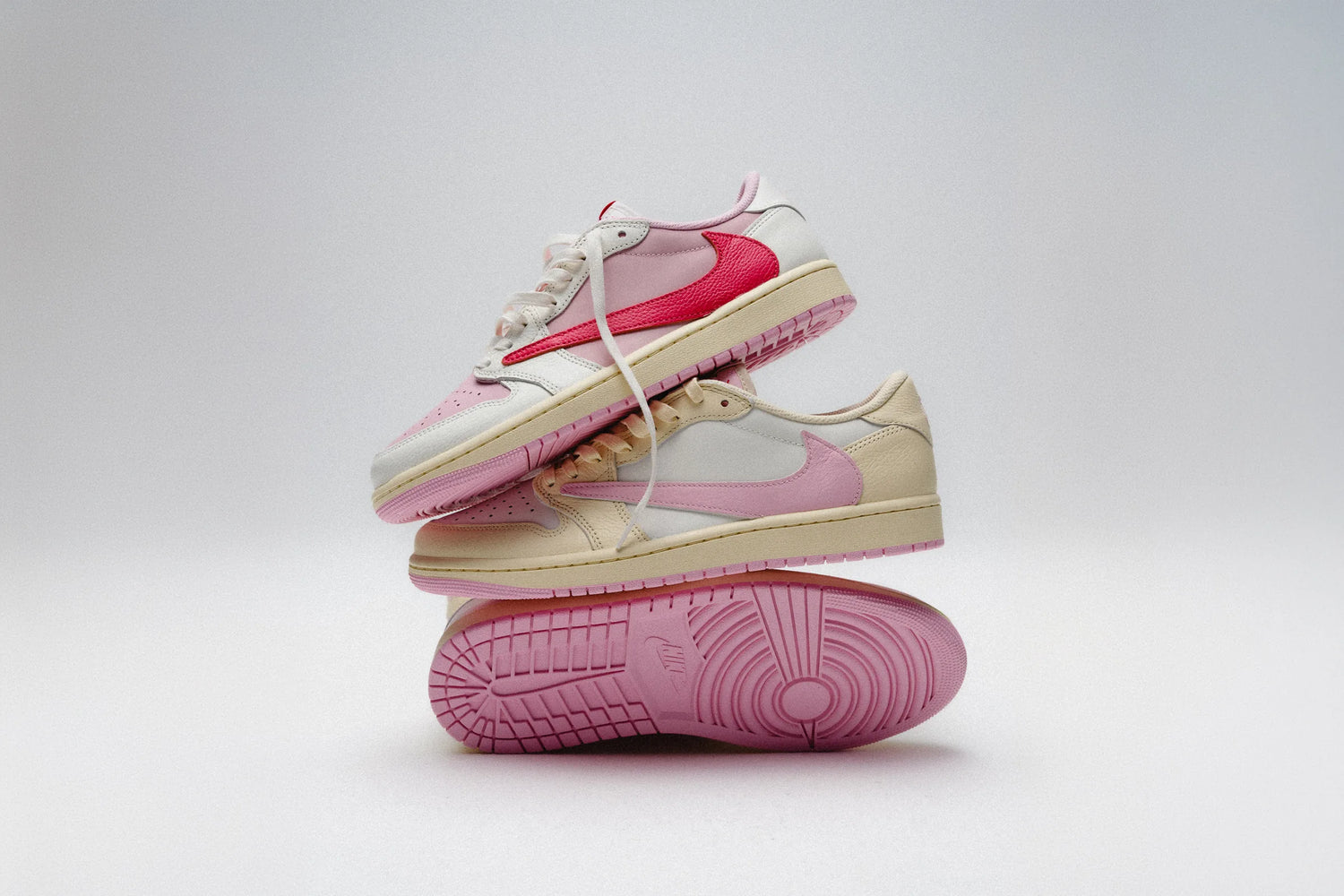 Air Jordan 1 Retro Low OG SP Travis Scott Sail Tropical Pink