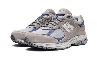 2002R Gore-Tex Light Grey