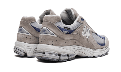 2002R Gore-Tex Light Grey