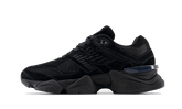 9060 Triple Black
