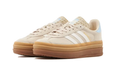 Gazelle Bold Wonder White Clear Sky