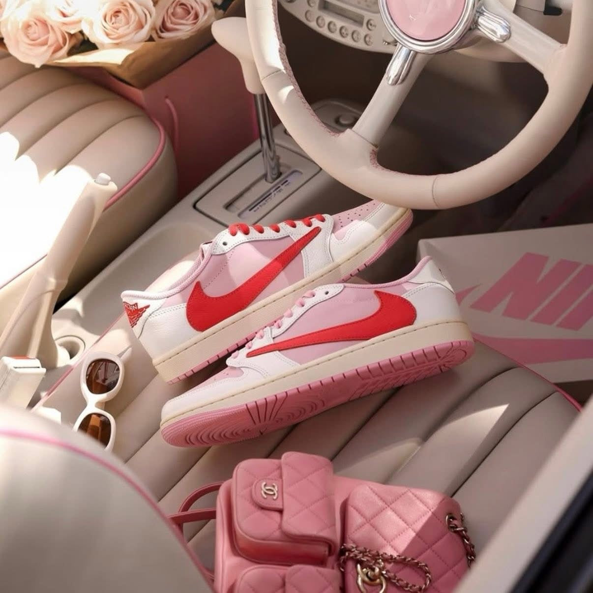 Air Jordan 1 Retro Low OG SP Travis Scott Sail Tropical Pink
