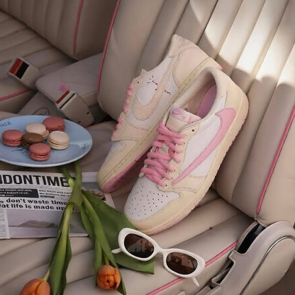 Air Jordan 1 Retro Low OG SP Travis Scott Shy Pink