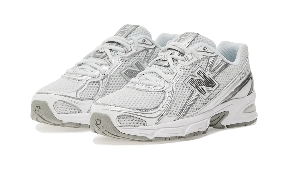 740 White Grey