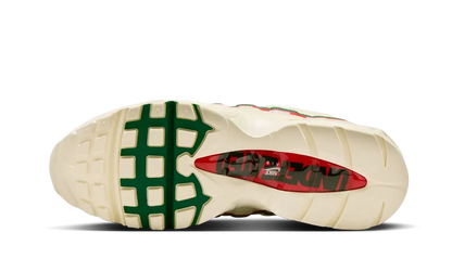 Air Max 95 x Undefeated Sail