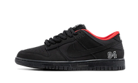 SB Dunk Low Supreme Black