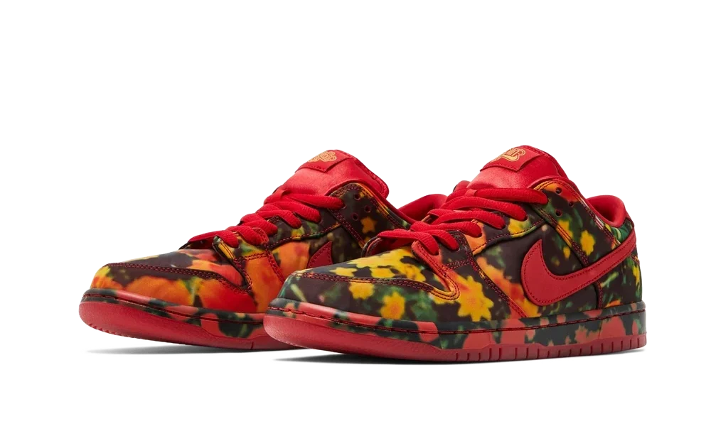 SB Dunk Low The Wizard of Oz Poppy Field