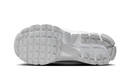 Zoom Vomero 5 Chrome Toe