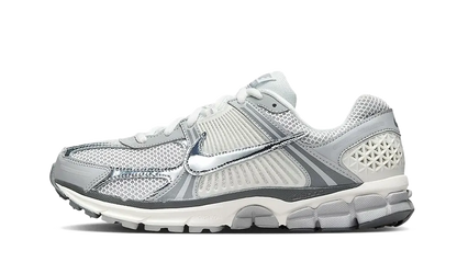 Zoom Vomero 5 Metallic Silver