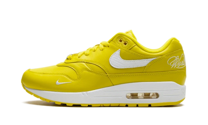 Air Max 1 &