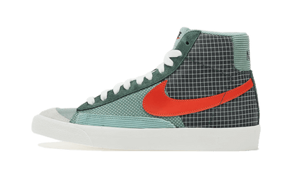 Blazer Mid &