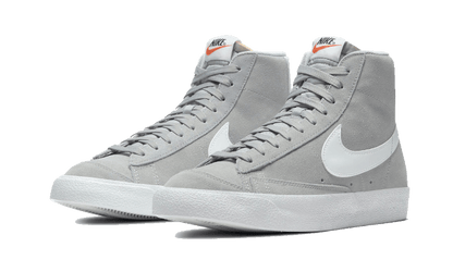 Blazer Mid &