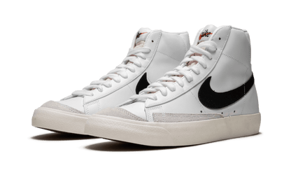 Blazer Mid &