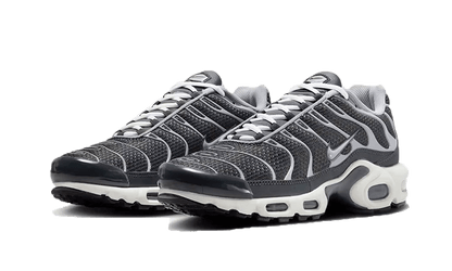 Air Max Plus SE Greyscale Cool Grey