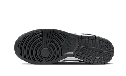 Dunk Low Black Grey Green Strike