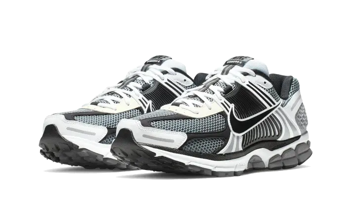 Zoom Vomero 5 SE Dark Grey Black White