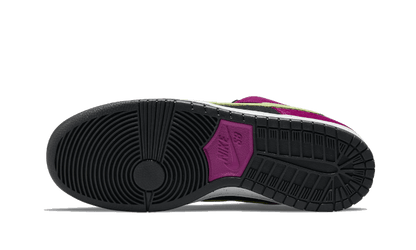 SB Dunk Low Red Plum