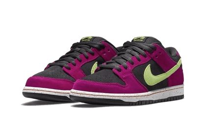 SB Dunk Low Red Plum