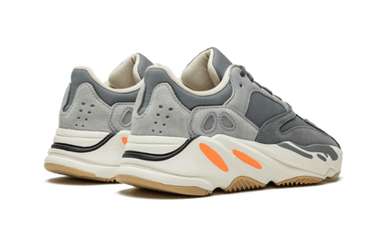 Yeezy 700 Magnet