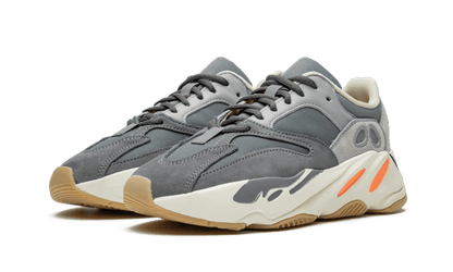 Yeezy 700 Magnet