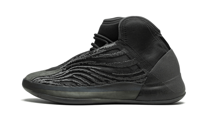 Yeezy QNTM Onyx