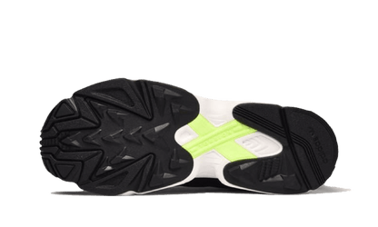 Yung-1 Core Black Hi Res Yellow