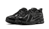 1906R Black Grey