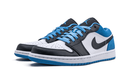 Air Jordan 1 Low SE Laserblau