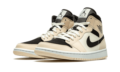 Air Jordan 1 Mid Barely Orange