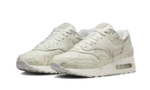 Air Max 1 &
