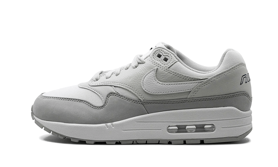 Air Max 1 &