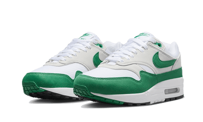 Air Max 1 &