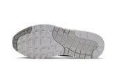 Air Max 1 &