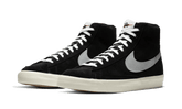 Blazer Mid &