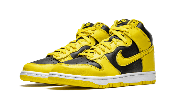 Dunk High Varsity Maize