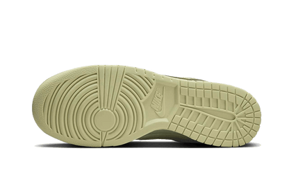 Dunk Low Premium Oil Green