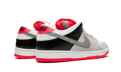 SB Dunk Low Infrared