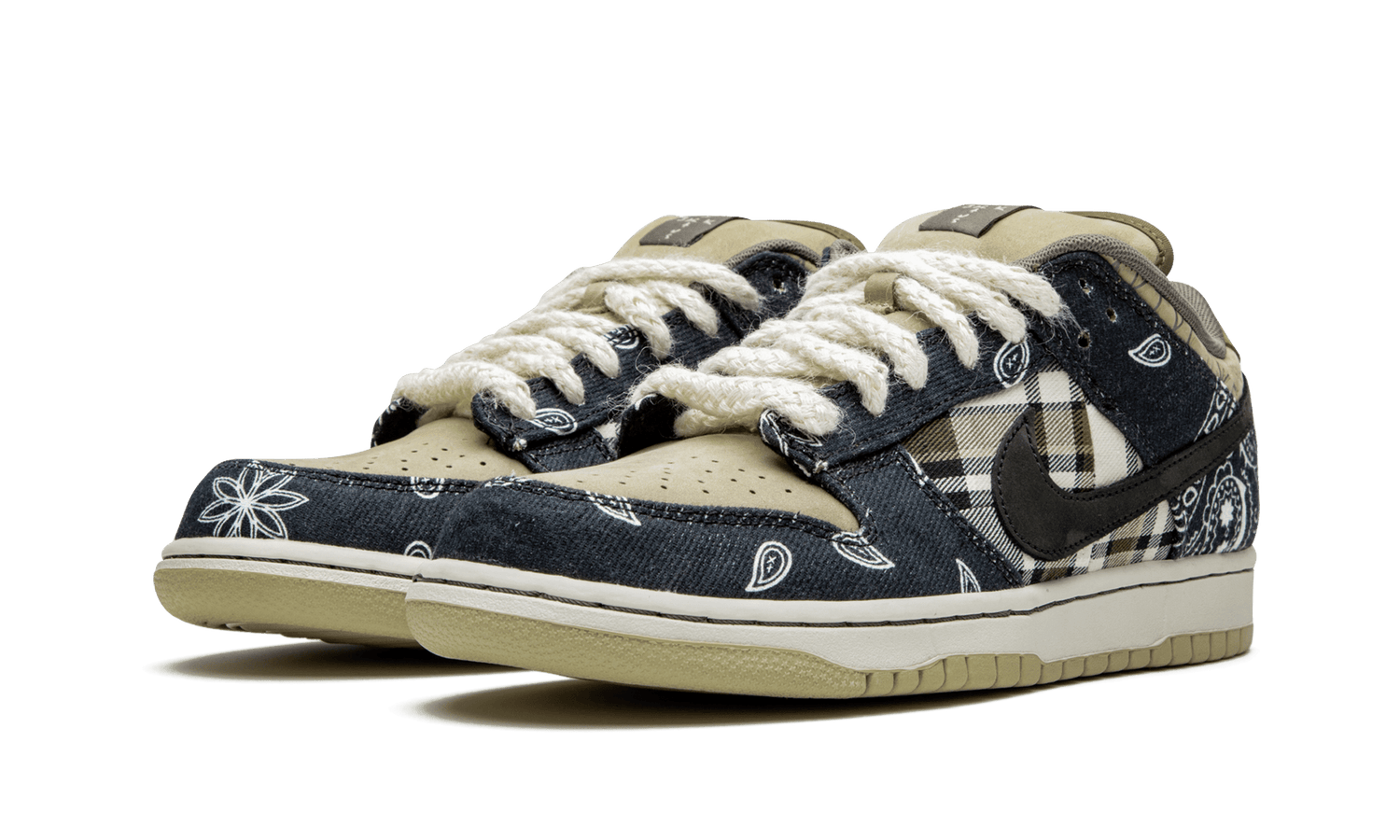 SB Dunk Low Travis Scott