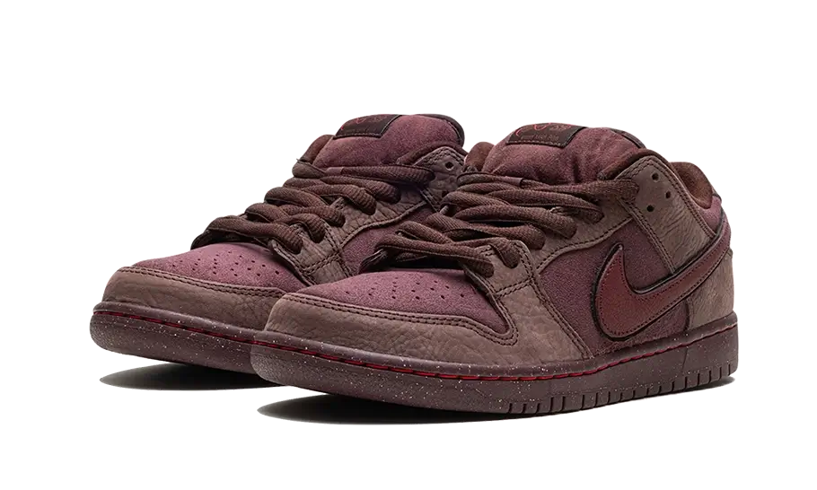 SB Dunk Low City Of Love Burgundy Crush