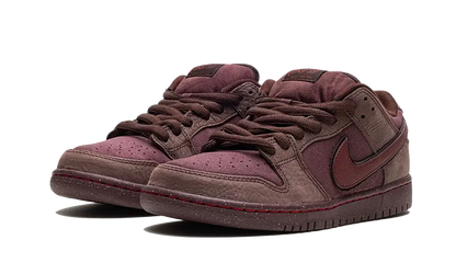 SB Dunk Low City Of Love Burgundy Crush